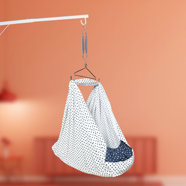 Baby cradle Lt navy dot FS